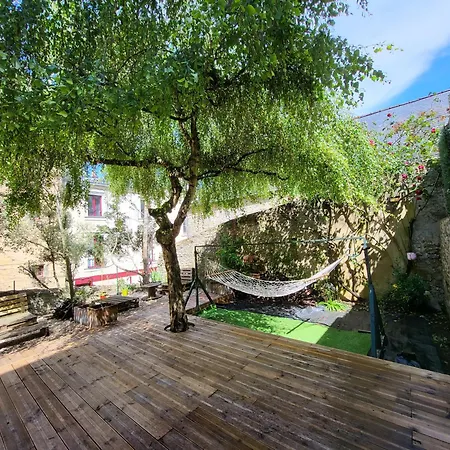Apartment Cosy 1er Centre Vu Chateau Et Jardin *