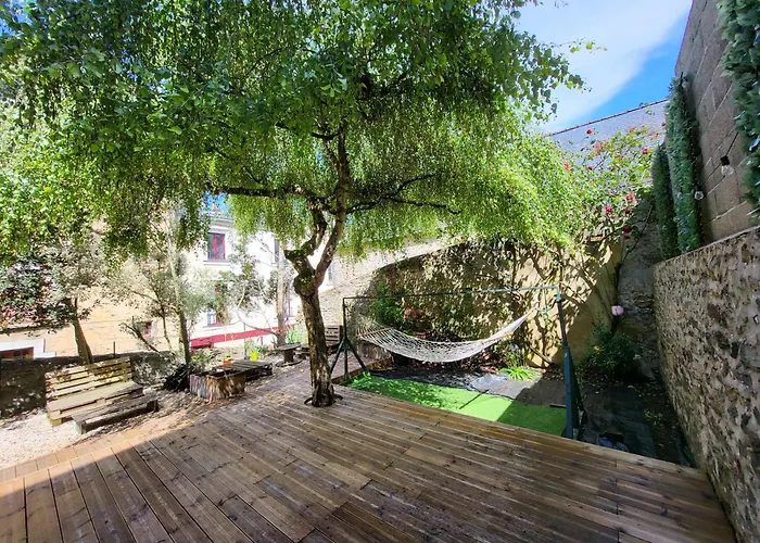 Apartmán Cosy 1er Centre Vu Chateau Et Jardin *